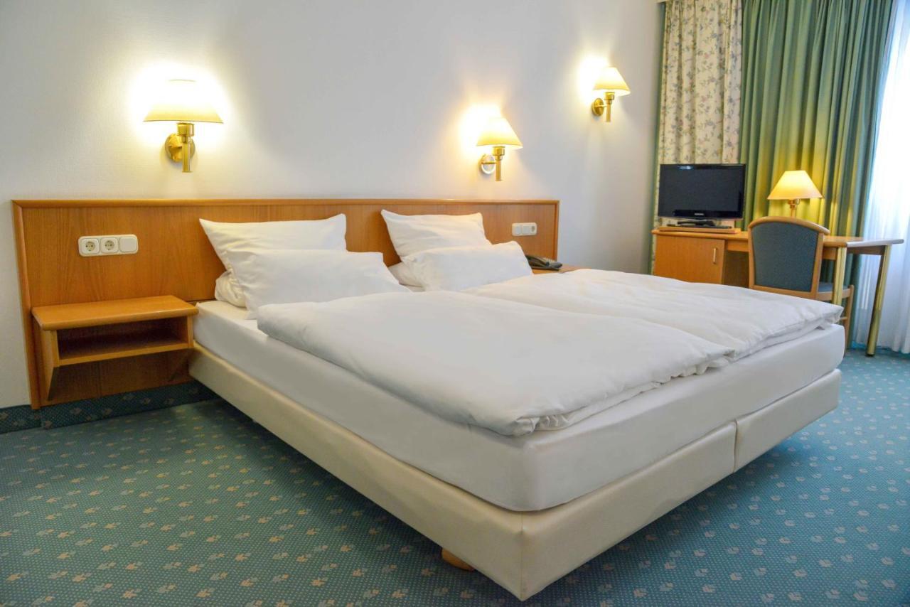 Hotel Engel Hilders Екстериор снимка