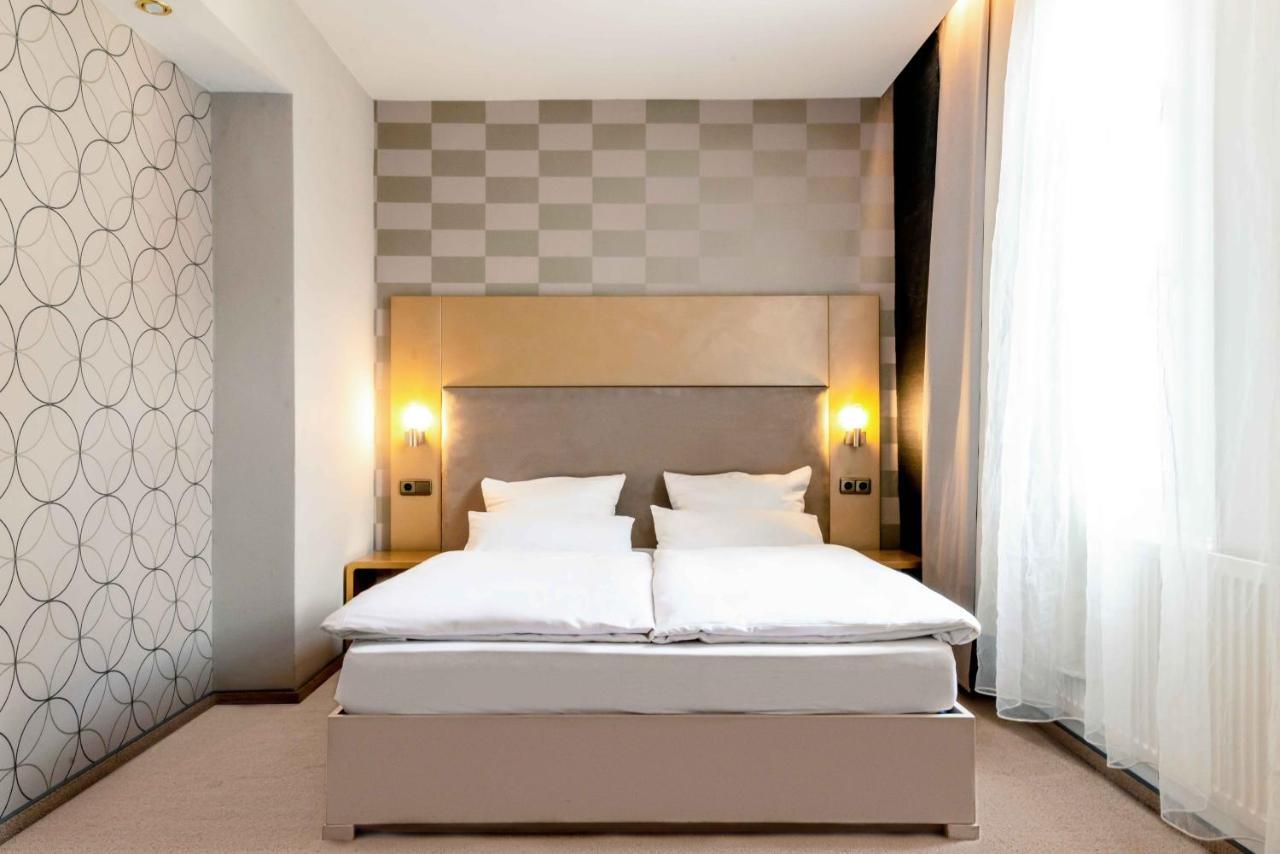 Hotel Engel Hilders Екстериор снимка